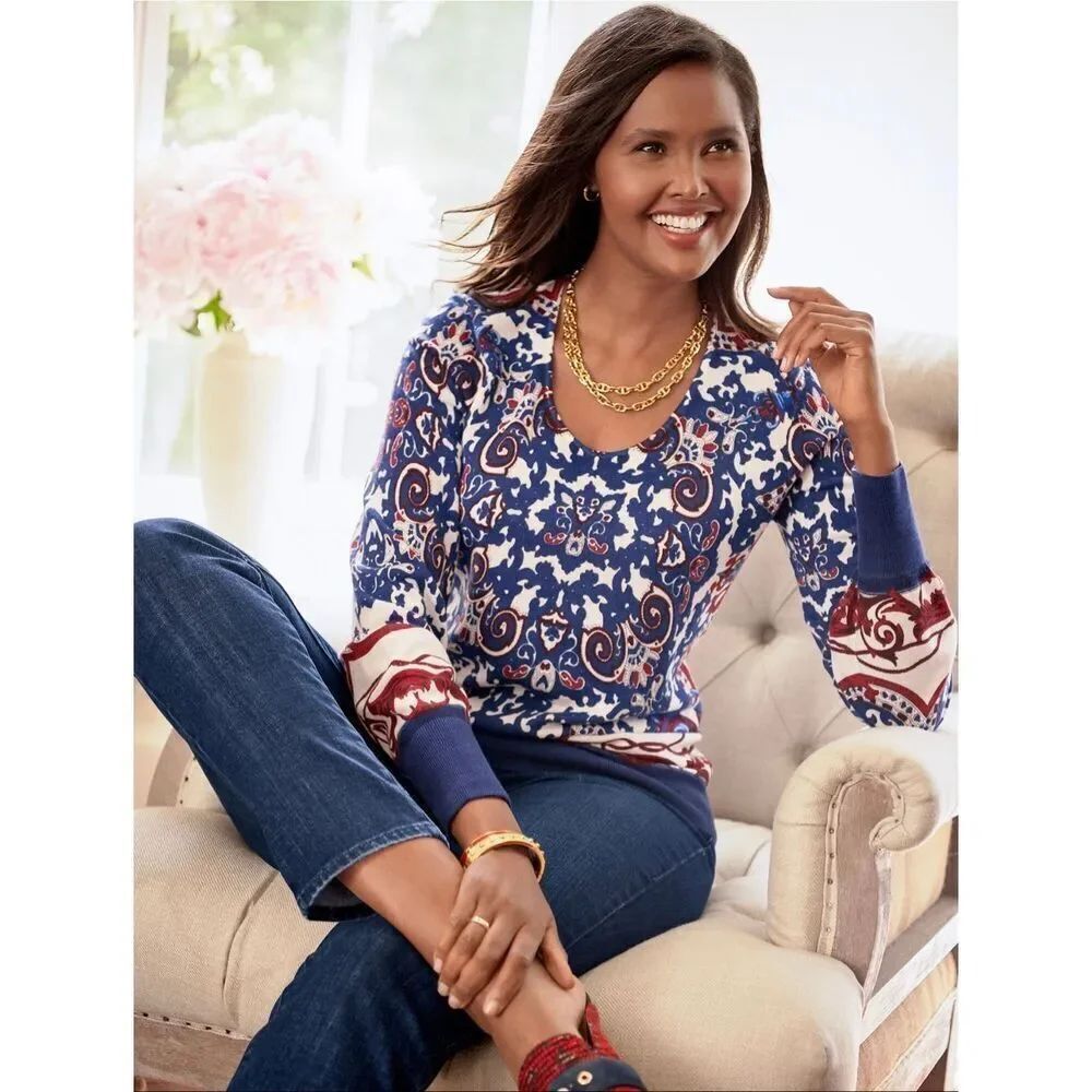 Talbots red blue and cream paisley medallion print soft merino wool V neck sweat